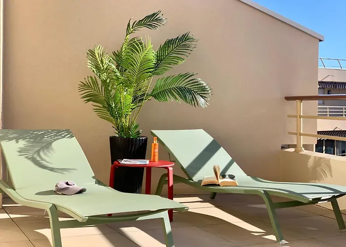 Ibis Cannes Plage La Bocca